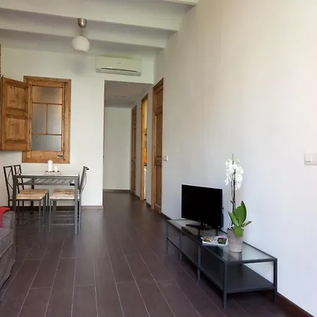 Beautiful Eixample Flat For Families * برشلونة